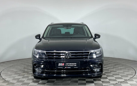 Volkswagen Tiguan II, 2018 год, 3 000 000 рублей, 2 фотография