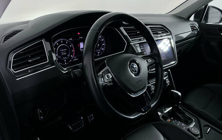 Volkswagen Tiguan II, 2018 год, 3 000 000 рублей, 10 фотография
