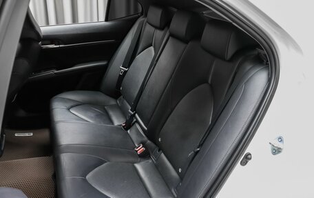 Toyota Camry, 2021 год, 2 990 000 рублей, 11 фотография