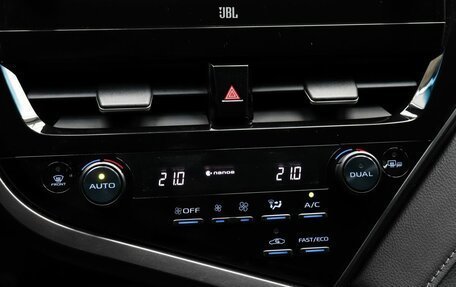 Toyota Camry, 2021 год, 2 990 000 рублей, 15 фотография