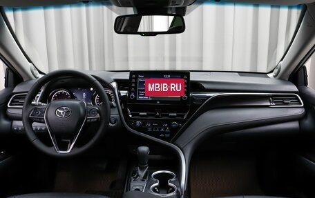 Toyota Camry, 2021 год, 2 990 000 рублей, 7 фотография