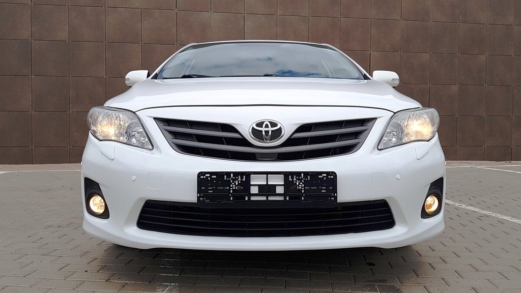 Toyota Corolla E160, 2013 год, 360 000 рублей, 2 фотография
