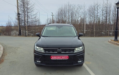 Volkswagen Tiguan II, 2020 год, 2 350 000 рублей, 1 фотография