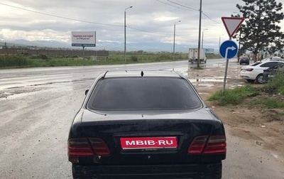 Mercedes-Benz E-Класс, 1998 год, 250 000 рублей, 1 фотография