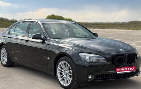 BMW 7 серия, 2011 год, 2 000 000 рублей, 1 фотография