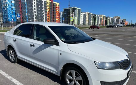 Skoda Rapid I, 2015 год, 850 000 рублей, 2 фотография