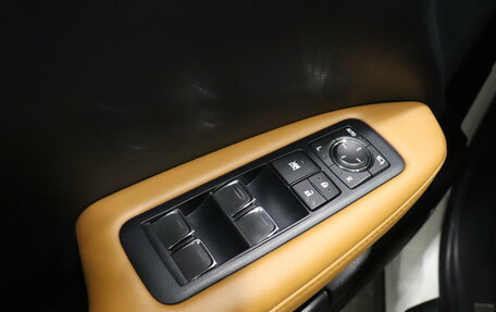 Lexus RX IV рестайлинг, 2019 год, 5 350 000 рублей, 9 фотография