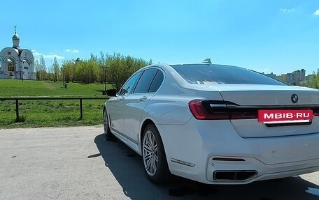 BMW 7 серия, 2016 год, 2 800 000 рублей, 7 фотография