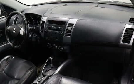 Mitsubishi Outlander III рестайлинг 3, 2011 год, 1 000 000 рублей, 6 фотография