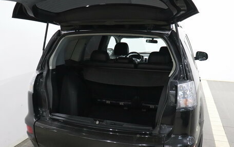 Mitsubishi Outlander III рестайлинг 3, 2011 год, 1 000 000 рублей, 15 фотография