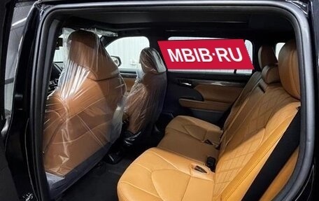 Toyota Highlander, 2023 год, 8 200 000 рублей, 22 фотография