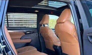 Toyota Highlander, 2023 год, 8 200 000 рублей, 23 фотография