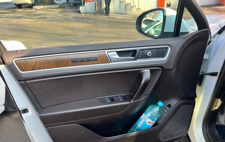 Volkswagen Touareg III, 2016 год, 3 500 000 рублей, 9 фотография