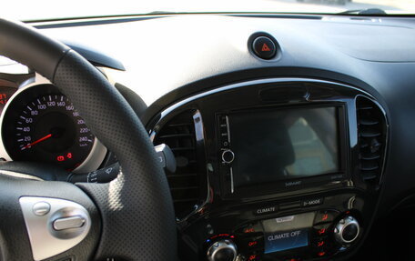 Nissan Juke II, 2011 год, 899 000 рублей, 20 фотография