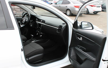 KIA Rio IV, 2018 год, 1 099 000 рублей, 19 фотография