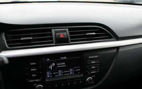 KIA Rio IV, 2018 год, 1 099 000 рублей, 23 фотография