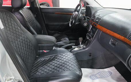 Toyota Avensis III рестайлинг, 2006 год, 849 000 рублей, 10 фотография