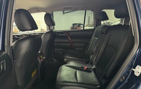 Toyota Highlander III, 2011 год, 1 599 000 рублей, 6 фотография