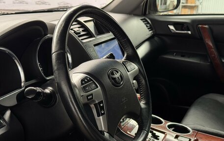 Toyota Highlander III, 2011 год, 1 599 000 рублей, 7 фотография