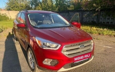 Ford Escape III, 2019 год, 1 820 000 рублей, 3 фотография