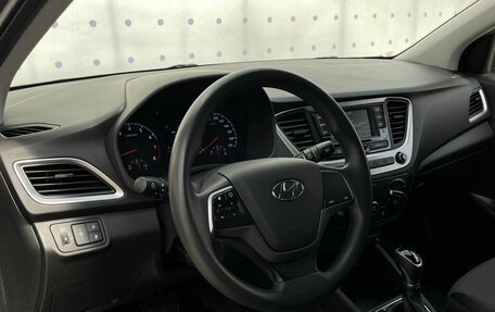 Hyundai Solaris II рестайлинг, 2017 год, 1 290 000 рублей, 13 фотография