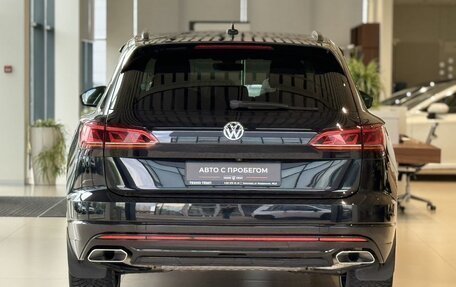Volkswagen Touareg III, 2019 год, 5 400 000 рублей, 6 фотография