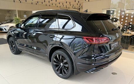 Volkswagen Touareg III, 2019 год, 5 400 000 рублей, 7 фотография