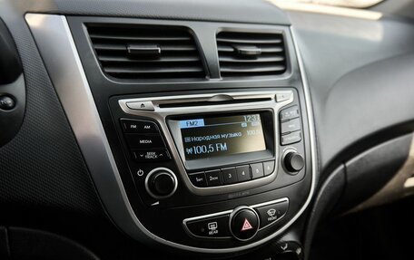 Hyundai Solaris II рестайлинг, 2016 год, 1 100 000 рублей, 9 фотография