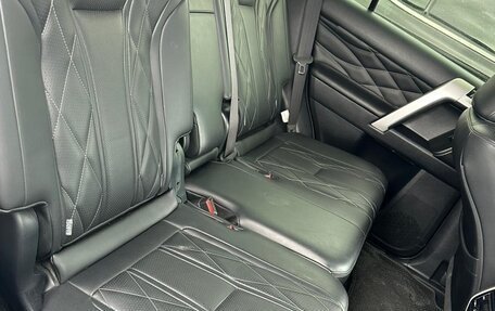 Toyota Land Cruiser Prado 150 рестайлинг 2, 2018 год, 4 400 000 рублей, 11 фотография