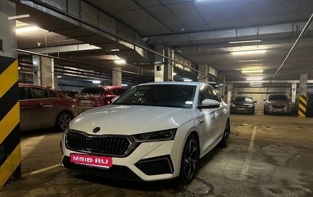 Skoda Octavia IV, 2023 год, 2 700 000 рублей, 11 фотография