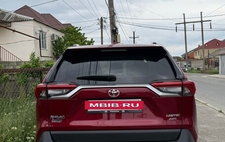 Toyota RAV4, 2020 год, 2 750 000 рублей, 4 фотография