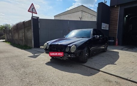 Mercedes-Benz E-Класс, 1998 год, 450 000 рублей, 4 фотография