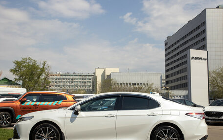 Toyota Camry, 2021 год, 3 779 000 рублей, 5 фотография