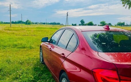 BMW 3 серия, 2017 год, 1 700 000 рублей, 13 фотография