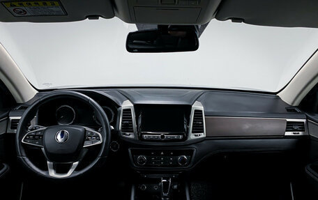 SsangYong Rexton, 2018 год, 2 490 000 рублей, 10 фотография