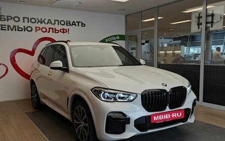 BMW X5, 2019 год, 6 490 000 рублей, 3 фотография