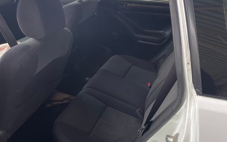Toyota Matrix, 2003 год, 370 000 рублей, 6 фотография