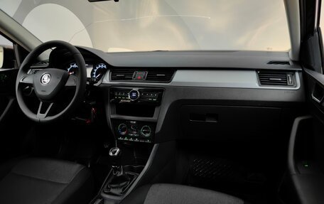 Skoda Rapid I, 2018 год, 1 225 000 рублей, 13 фотография