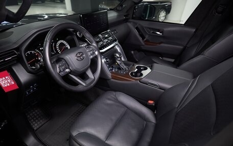 Toyota Land Cruiser, 2022 год, 18 500 000 рублей, 22 фотография