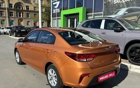KIA Rio IV, 2018 год, 1 399 000 рублей, 6 фотография