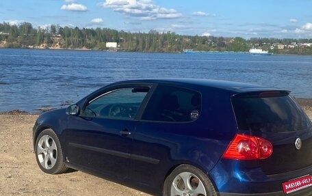 Volkswagen Golf V, 2004 год, 570 000 рублей, 1 фотография