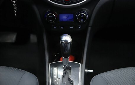 Hyundai Solaris II рестайлинг, 2011 год, 620 000 рублей, 14 фотография
