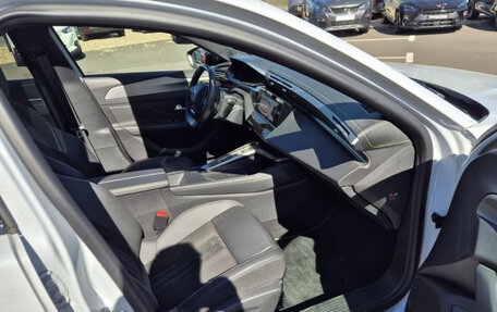 Peugeot 408, 2024 год, 3 991 885 рублей, 7 фотография