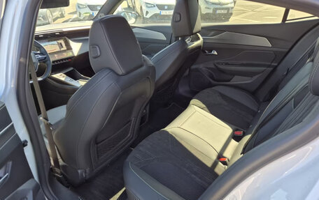 Peugeot 408, 2024 год, 3 991 885 рублей, 9 фотография