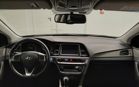 Hyundai Sonata VII, 2019 год, 1 570 000 рублей, 18 фотография