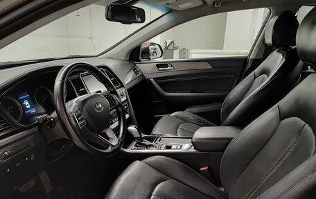 Hyundai Sonata VII, 2019 год, 1 570 000 рублей, 20 фотография