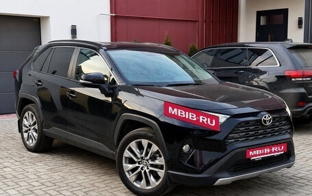 Toyota RAV4, 2021 год, 4 500 000 рублей, 6 фотография