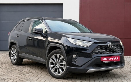 Toyota RAV4, 2021 год, 4 500 000 рублей, 8 фотография