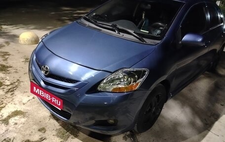 Toyota Yaris III рестайлинг, 2006 год, 675 000 рублей, 10 фотография