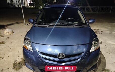 Toyota Yaris III рестайлинг, 2006 год, 675 000 рублей, 3 фотография